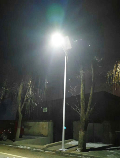 积石山县沙坡头太阳能路灯项目