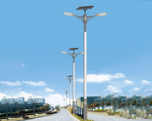 1742827475242030.jpg 沙坡头太阳能路灯.jpg