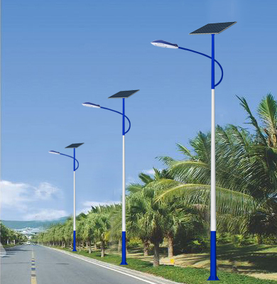 1742828246142723.jpg 沙坡头太阳能路灯.jpg